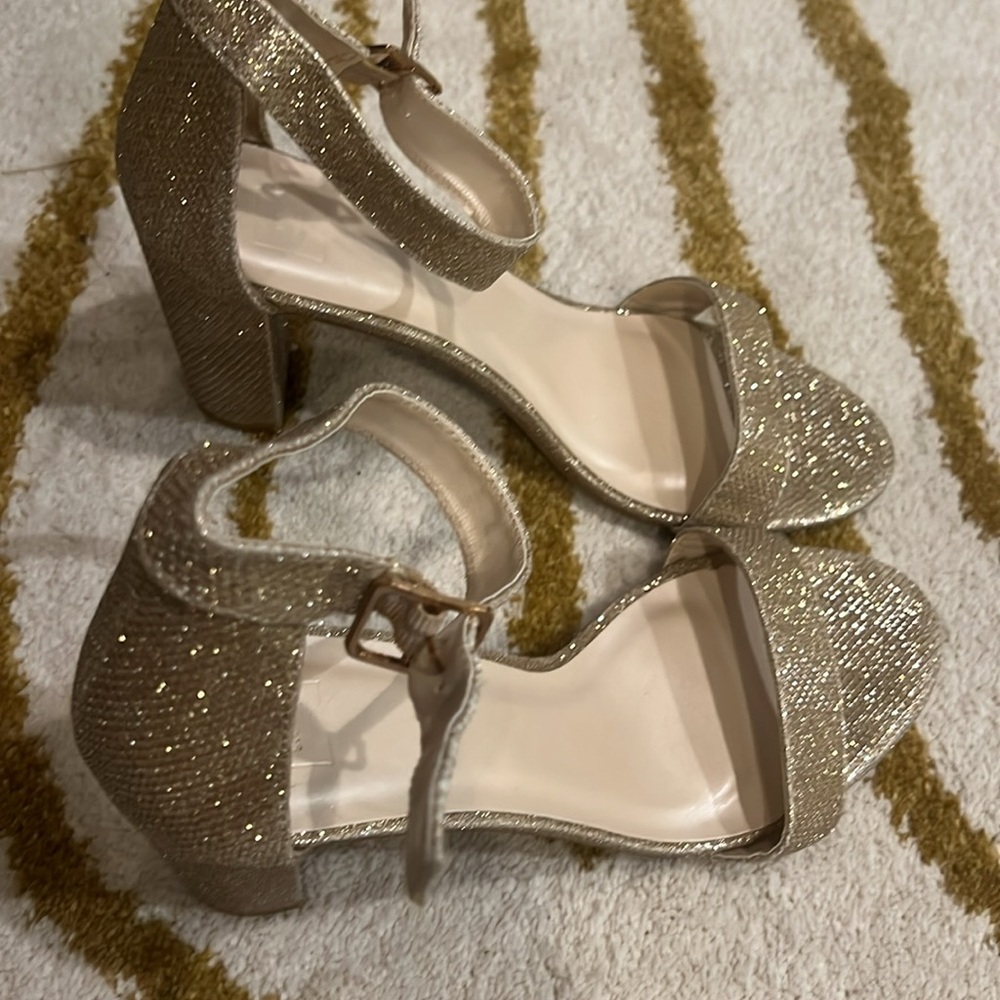 EUC size 10 and size 9 Glitter Gold shoes - Picture 6 of 6